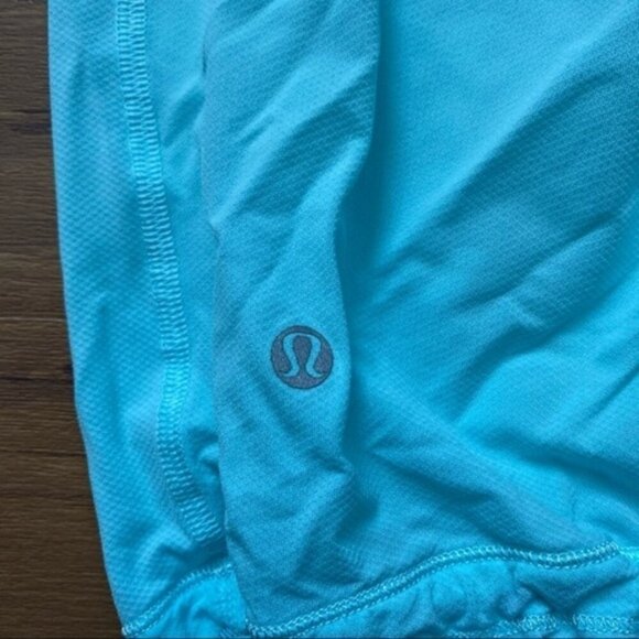 Lululemon Tank Size 4 - Picture 5 of 6
